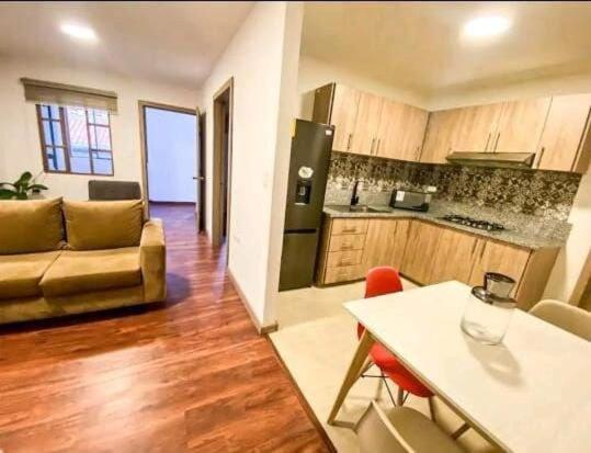 Suites Amobladas Cuenca Centro 外观 照片
